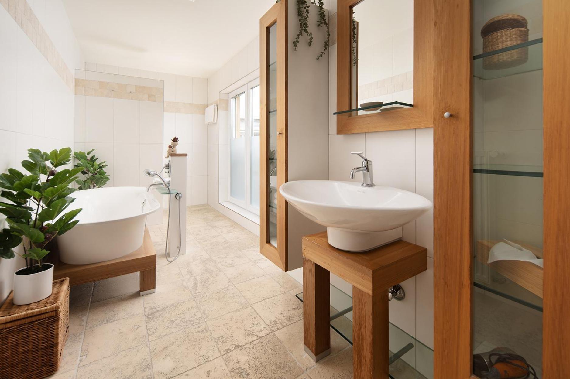 Hotel Vier Jahreszeiten An Der Therme & Kliniken Bad Krozingen Naehe Freiburg & Schwarzwald Ideal Fuer Wellness Kur & Business Ausfluege 24H Check In- Wlan & Parken Gratis Εξωτερικό φωτογραφία