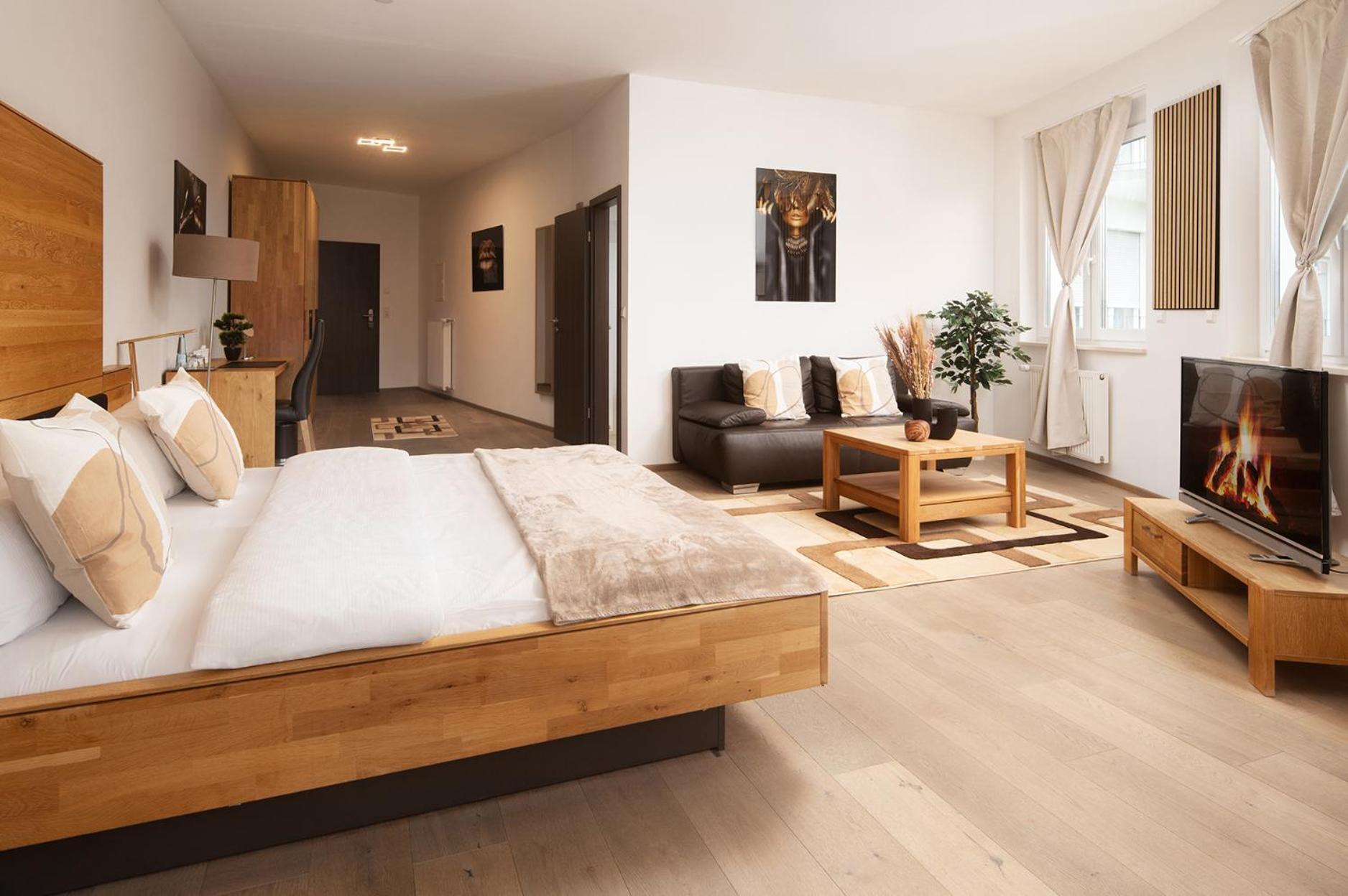 Hotel Vier Jahreszeiten An Der Therme & Kliniken Bad Krozingen Naehe Freiburg & Schwarzwald Ideal Fuer Wellness Kur & Business Ausfluege 24H Check In- Wlan & Parken Gratis Εξωτερικό φωτογραφία