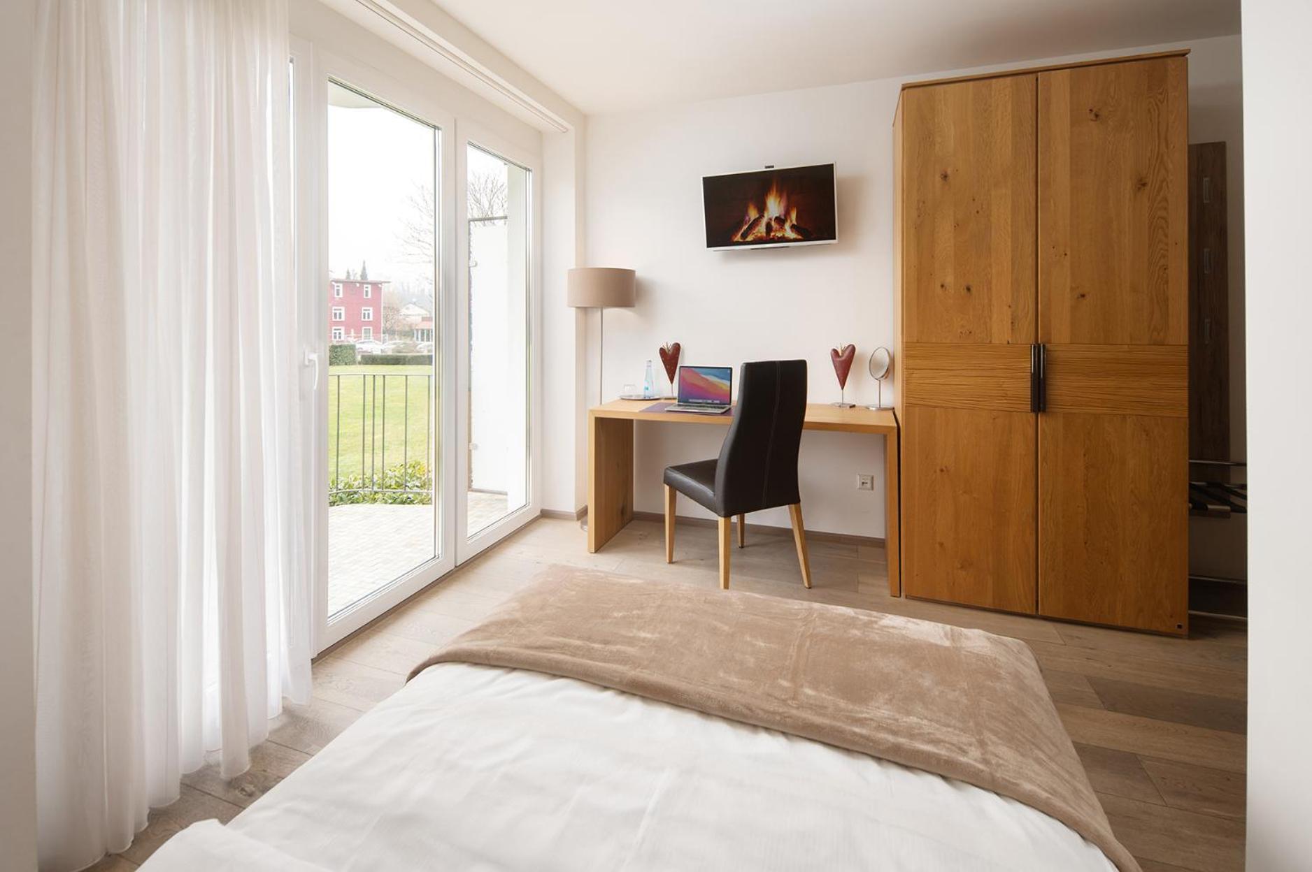 Hotel Vier Jahreszeiten An Der Therme & Kliniken Bad Krozingen Naehe Freiburg & Schwarzwald Ideal Fuer Wellness Kur & Business Ausfluege 24H Check In- Wlan & Parken Gratis Εξωτερικό φωτογραφία