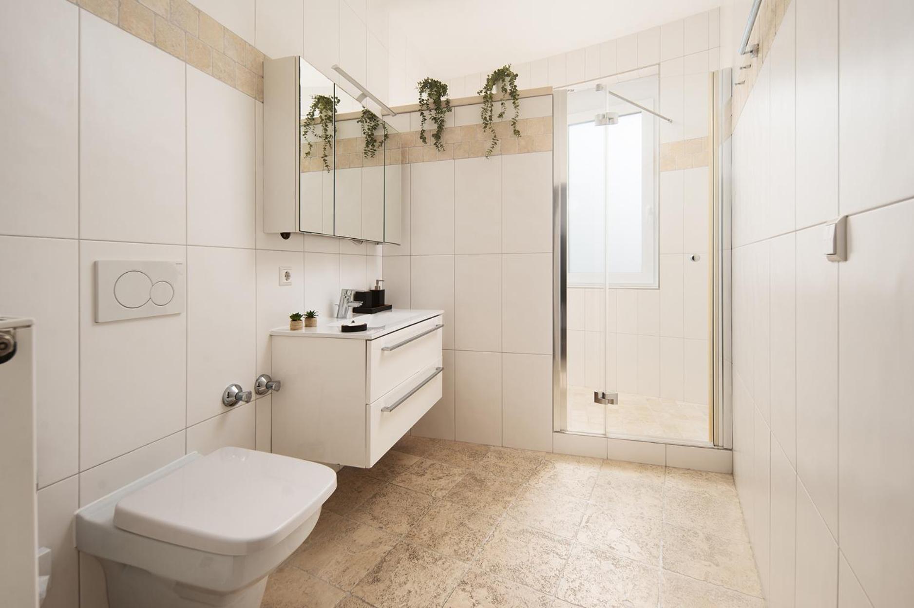 Hotel Vier Jahreszeiten An Der Therme & Kliniken Bad Krozingen Naehe Freiburg & Schwarzwald Ideal Fuer Wellness Kur & Business Ausfluege 24H Check In- Wlan & Parken Gratis Εξωτερικό φωτογραφία